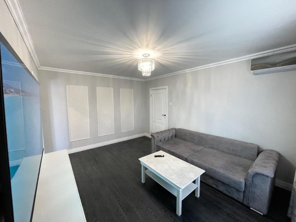 White Residence Craiova Exterior photo